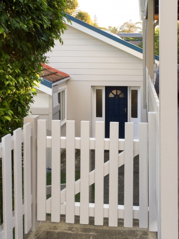 Naremburn Cottage Exterior Colours Exterior Colour Makeover Flow Colour Colour Consulting Exterior Colour Design Bright Blue Front Door